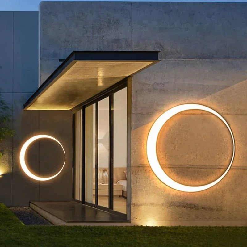 Brisa Arc Moon Metal Wall Sconce – product view 4