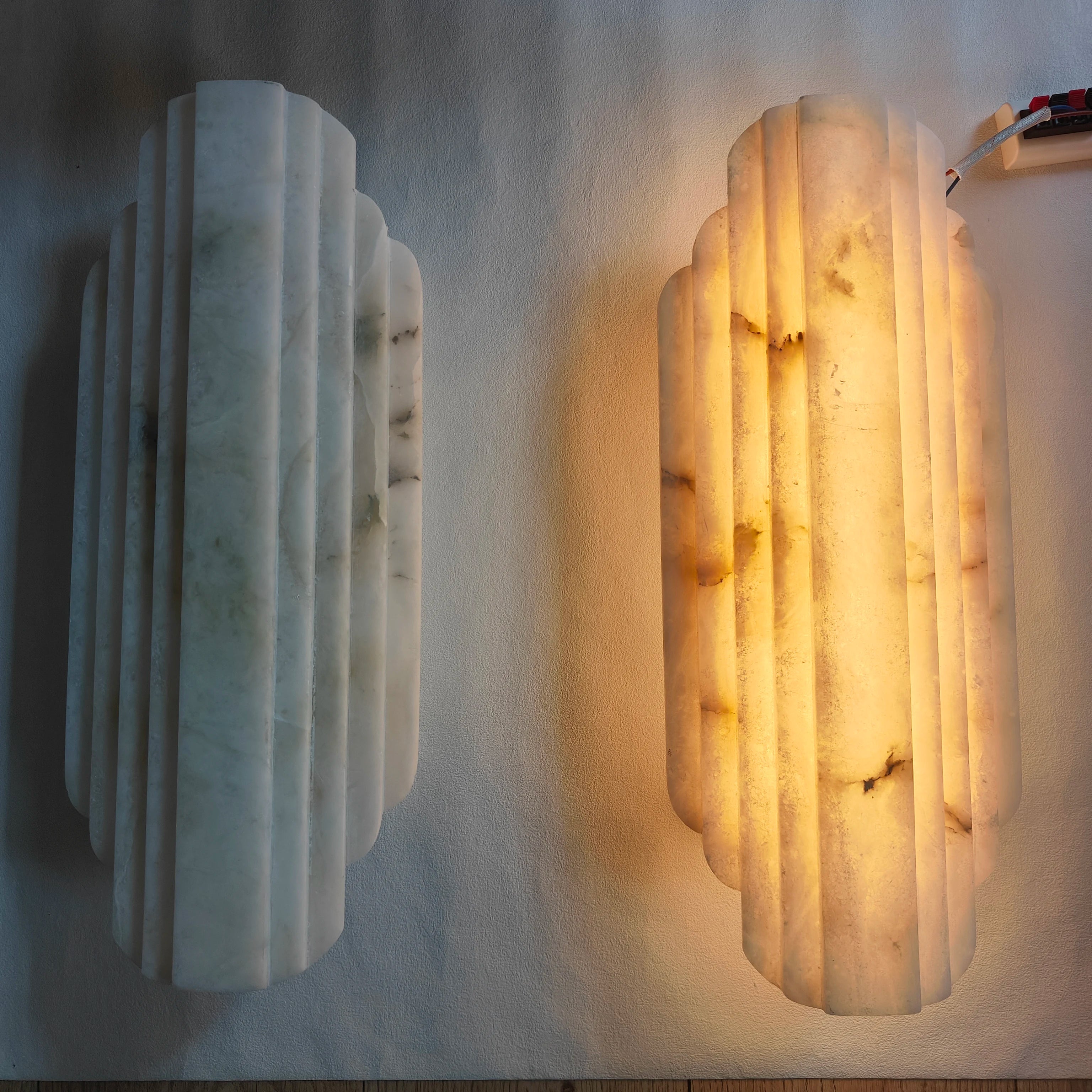 Mira Contour Natural Marble Wall Sconce – Vintage – product detail 3