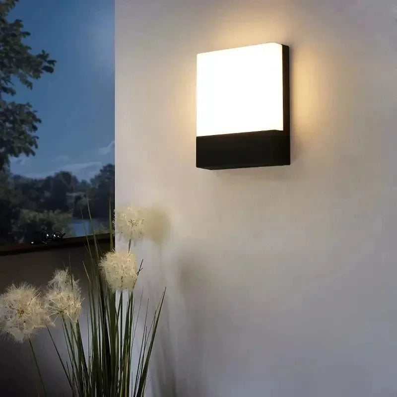 Siena Minimalist Outdoor Wall Light for Villa Exterior – IP65