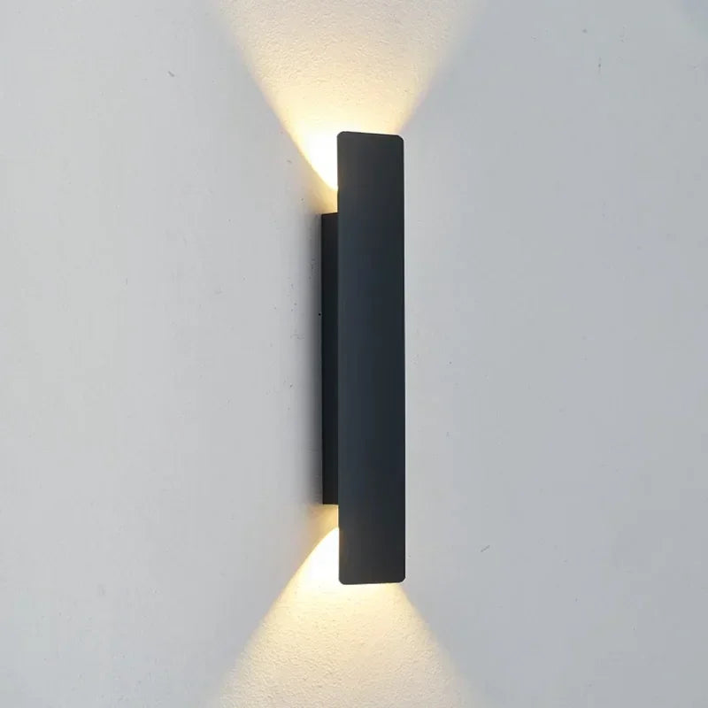 Aurelia 18W Black Linear Outdoor Wall Light – Aluminum – detail view 2