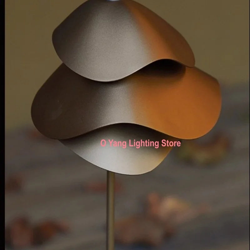 Ruelle Halo Sculptural Marble Floor Lamp – product view 6