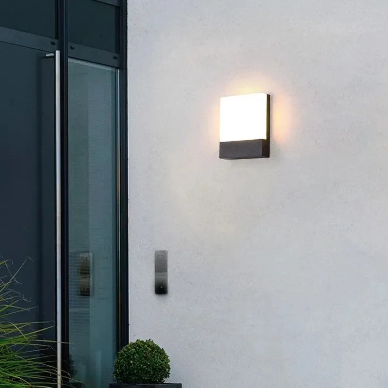 Siena Minimalist Outdoor Wall Light for Villa Exterior – IP65