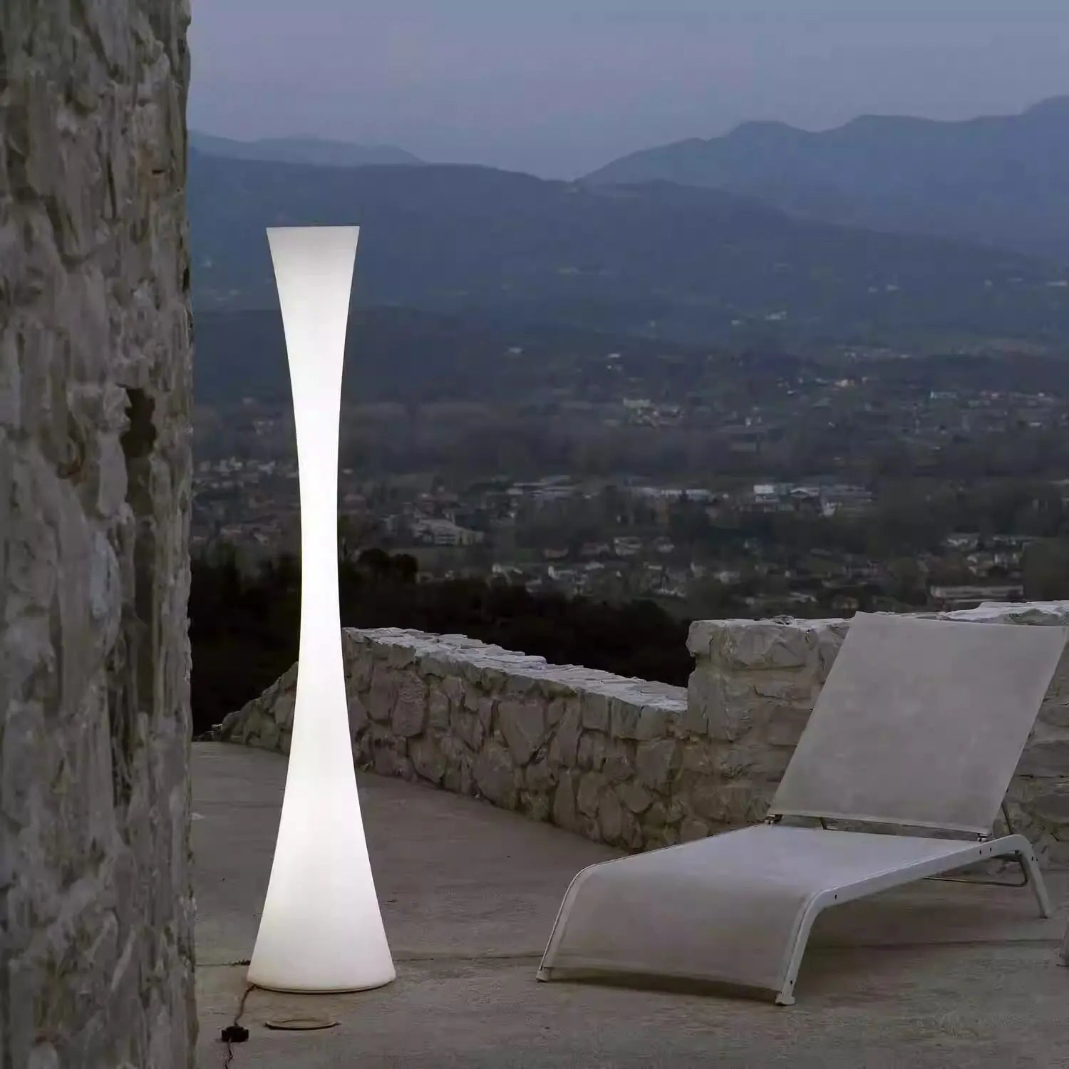 Aurelia Spiral Outdoor Outdoor Light – Water-Resistant – product detail 5