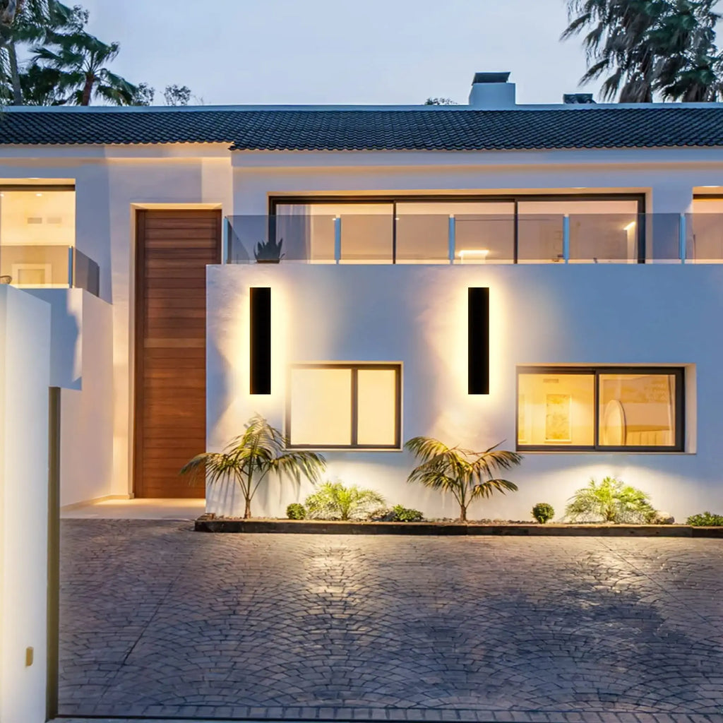 Ravena IP65 Outdoor Wall Light for Exterior Wall – detail view 3