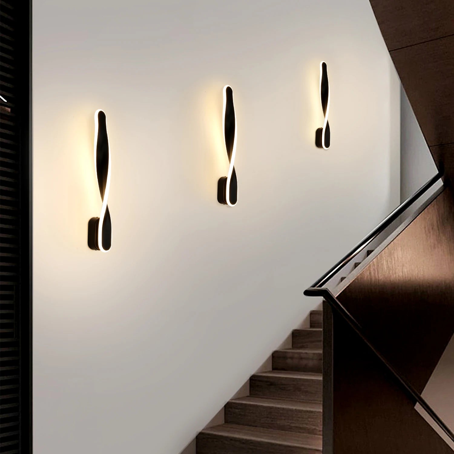 Ysola Contour Spiral Aluminum Wall Sconce – product view 4