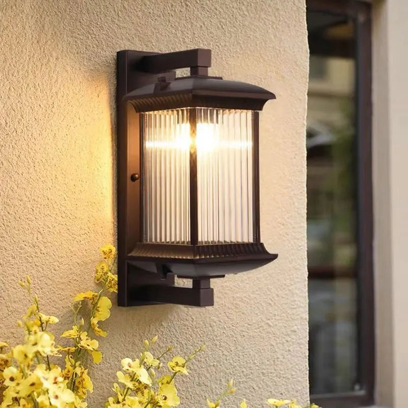 Siena Metal Outdoor Wall Light for Hotel Porch