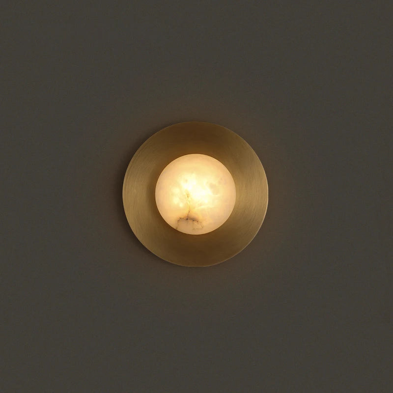 Marble & Brass Wall Sconce – Modern Minimalist Dimmable LED for Bedroom, Hallway, Living Room | Lucienne Beam by Evenlyr