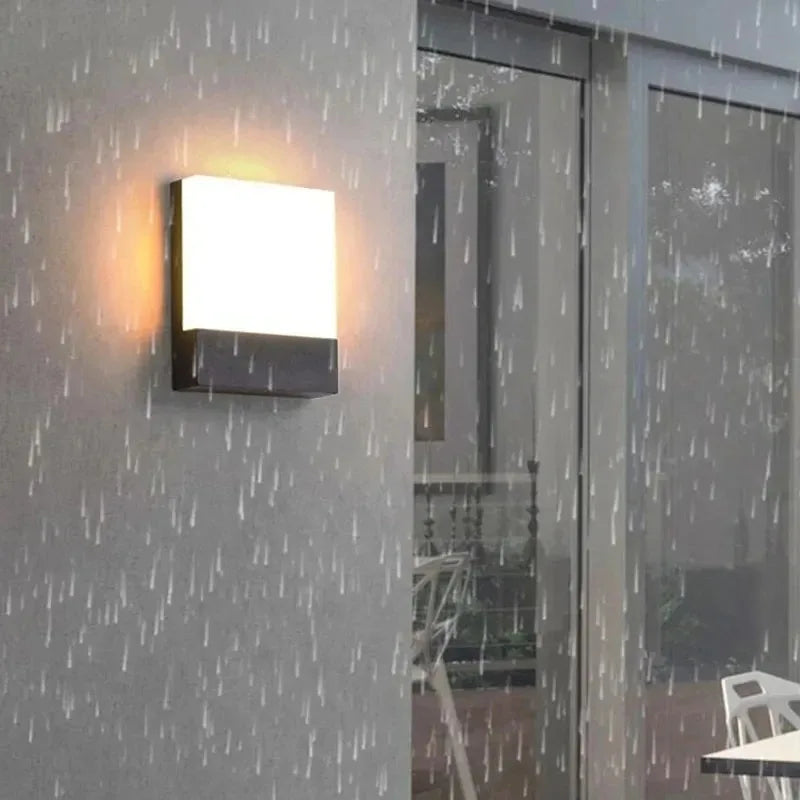 Siena Minimalist Outdoor Wall Light for Villa Exterior – IP65