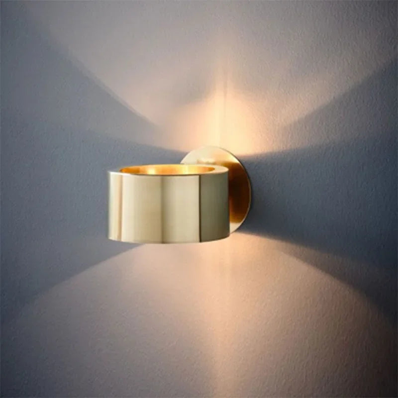Ruelle Arc Metal Wall Sconce – Minimalist Metal Wall Sconces for Restaurant