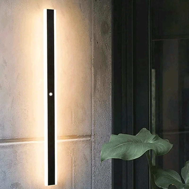 Belluno Frosted Acrylic Motion-Sensor Outdoor Wall Light – IP65 – detail view 3