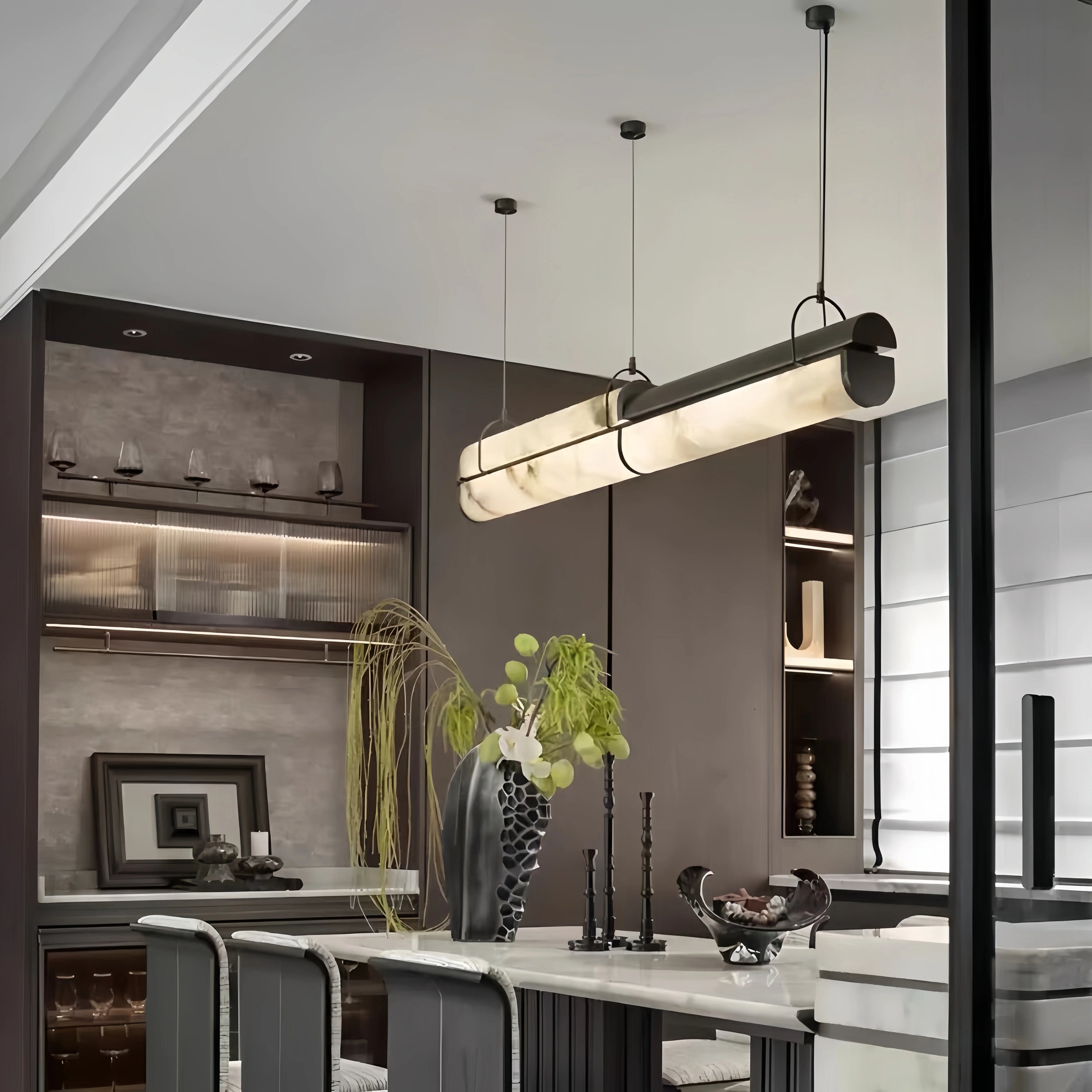 Tavian Veil Linear Alabaster Pendant Light – product view 4